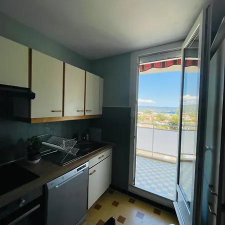 Blue Paradise Λα Σιοτά